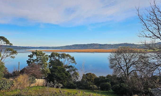 Legana House | Sunset on Tamar Summa