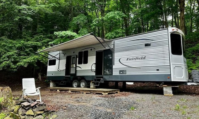 Parry Sound House | Lakefront RV Cottage in Parry Sound #18