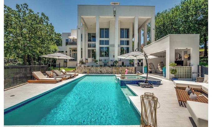 North Arlington House | Lux Stunning Mansion, Pool. Private, gated community, on pond.