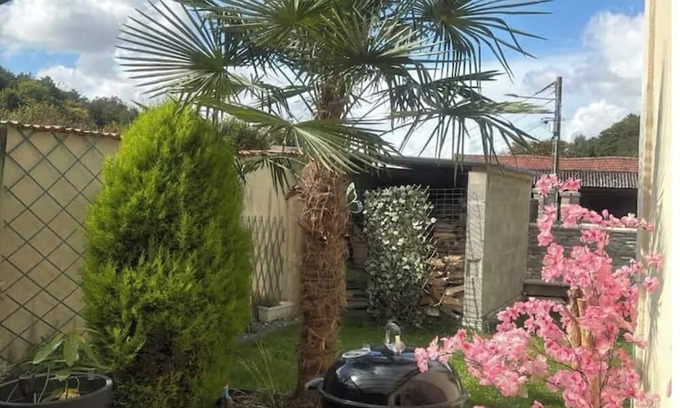 Valdampierre House | Comfortable house near Beauvais and airport with free parking