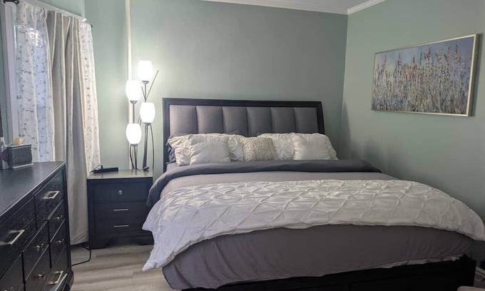 Montclair Apartment | Sunny & Comfortable: Walk To Shop, Eat & NYC Train