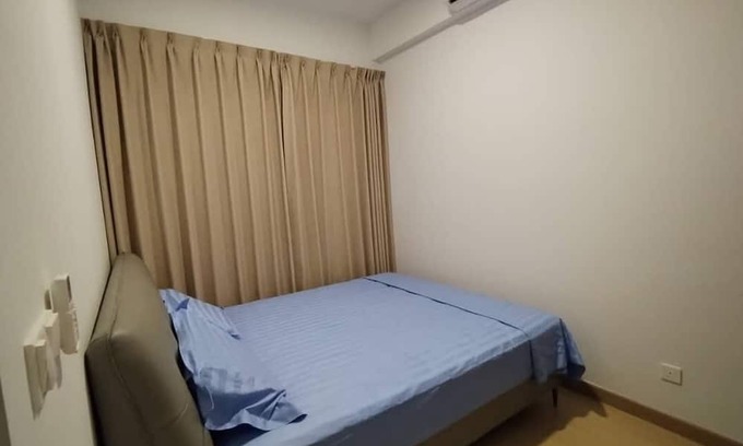 Kuala Lumpur Condo | Corner unit 3R3B2cp condo, 550 sf terrace/balcony and AC in Kuala Lumpur