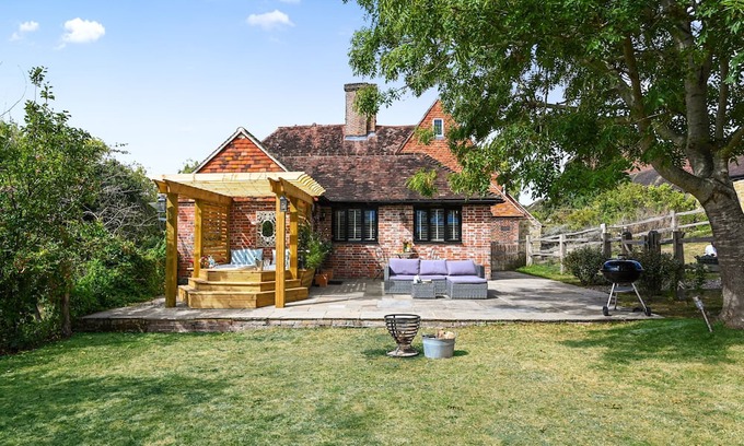 Blackham Cottage | The Potting Shed - a holiday let that sleeps 2 guests in 1 bedroom