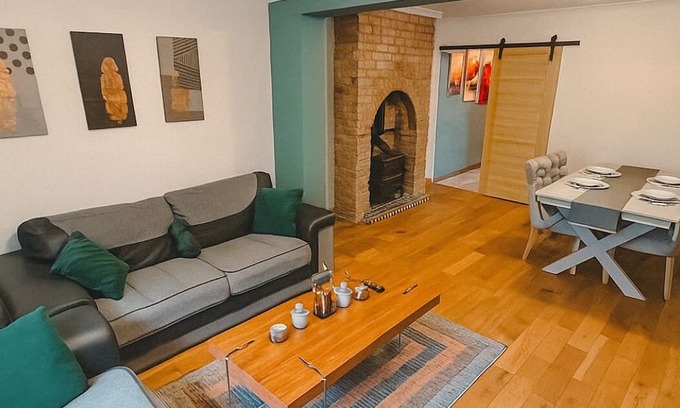 Birmingham House | Entire luxury home free parking free WiFi 2 bedrooms in Birmingham