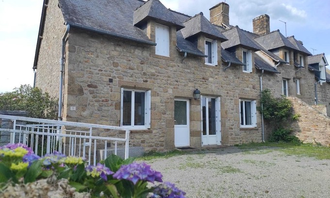 Baille House | Family home in Brittany Le Daou Di