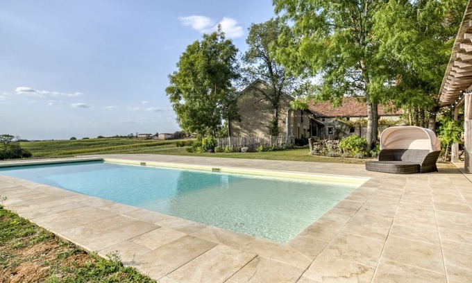 Puylagarde Villa | La Felicite - Eight Bedroom Villa, Sleeps 18