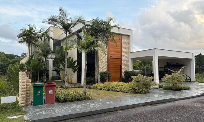 Marituba House | COP30 in Belém - Elegance and Comfort surrounded by nature in 4 Suites.