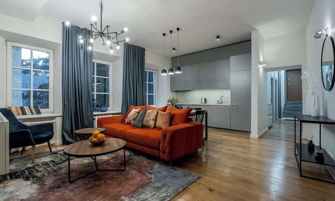 Old Town Apartment | Domillion New City Hall Duplex D11C for 12 ppl!