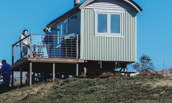 Georges Plains Cabin | Rustic Range Retreat @ Charlotte's Hut nStay, Relax, Unwind & Reconnect