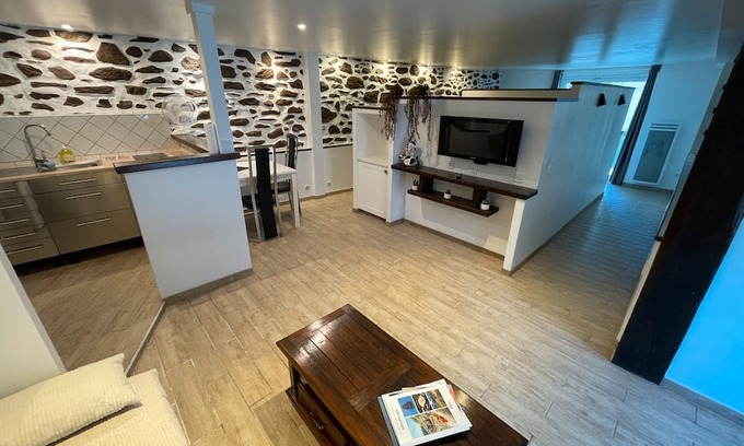 Laruns Apartment | Studio "La Grange - Laruns" with Private Terrace and Wi-Fi
