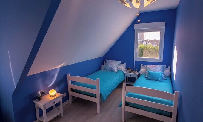 Trelevern House | Renovated house, exceptional sea view, sleeps 8. Between Perros-Guirec and Paimpol