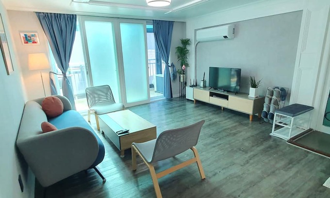 Seogyo-dong Apartment | COMFY - 2 Bedrooms - Elevator/Terrace in Heart of Hongdae- 4 mins walk to subway