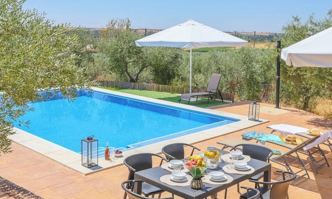 Almodovar del Rio Villa | Casa Caraza Almodóvar del Río by Ruralidays