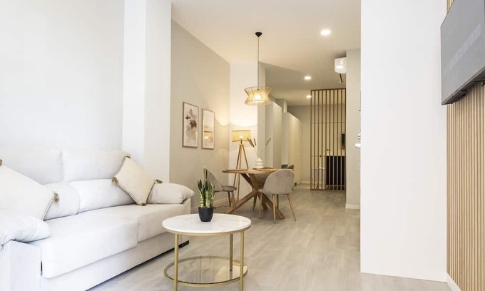 Patraix Apartment | Favara Suites A by Concept Flats