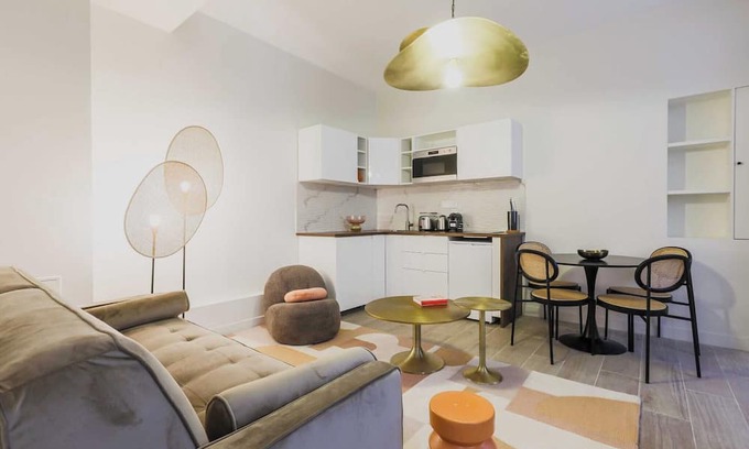 Saint-Cloud Apartment | Cosy Apartment - 1BR/2P- Saint-Cloud