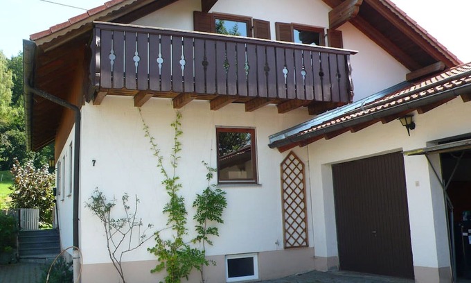 Kaltental House | 3-bedroomed holiday house with garden and double garage for up to 6 guests