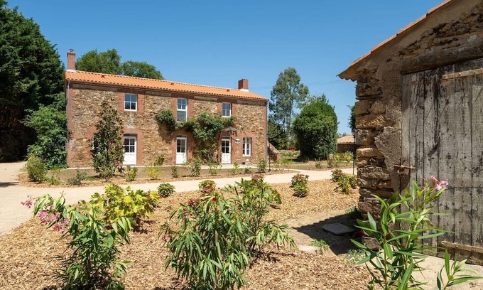 Sainte-Foy House | Le Logis - Hameau de l'Etablière