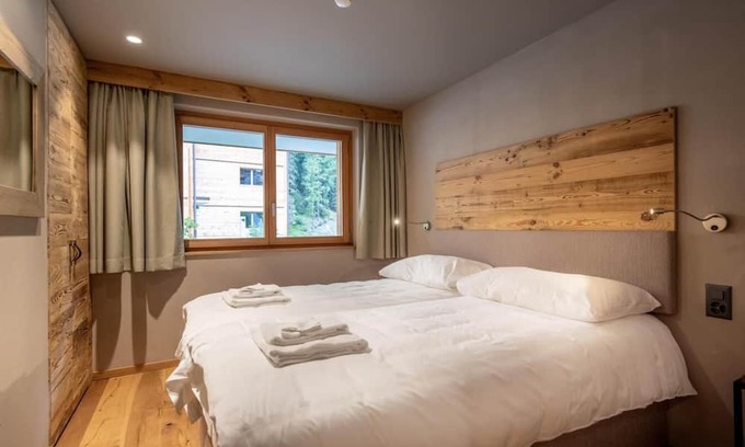 Zinal Apartment | Wifi, 150m from ski lifts, terrace, balcony, tv, ski locker, 63m², Zinal