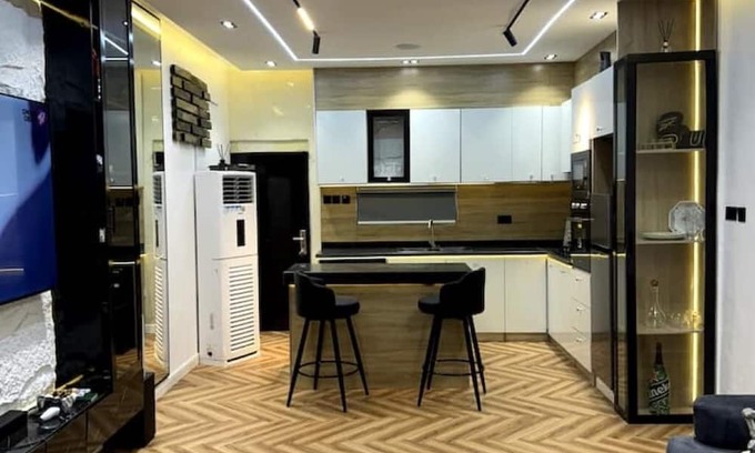 Ofin Apartment | Luxury 2 BR Apt Free Parking, in a Secure Estate