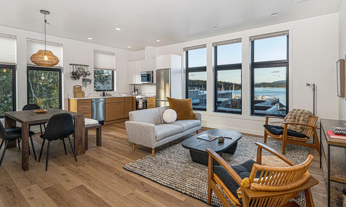 Friday Harbor Condo | Waterview! Luxury Penthouse! Expansive Views!