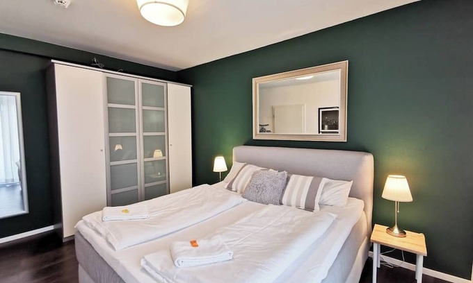 Bergheim Apartment | *NEW MADE* next to Bismarckplatz | netflix | AC
