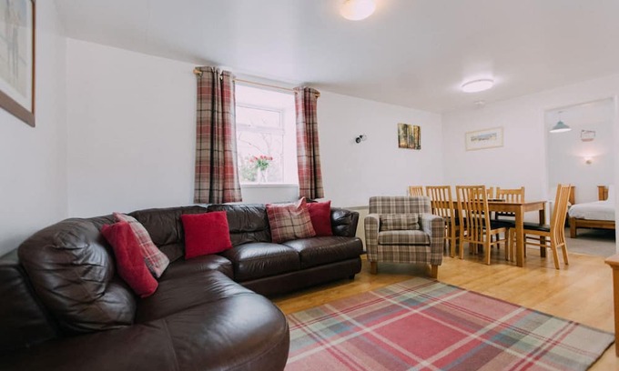St Ives Cottage | St. Ives 2 Miles, Families, Beaches, Great Walks and we are VERY dog friendly