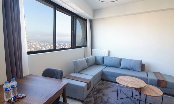 Kartal Apartment | Seaview cozy apartment at the 22nd floor