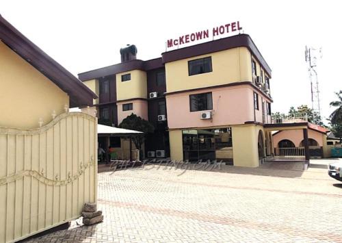 Kumasi Hotel | Mckeown Hotel