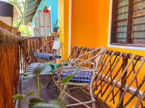 Jambiani Bed & Breakfast | Tropical Yellow Beach Nest