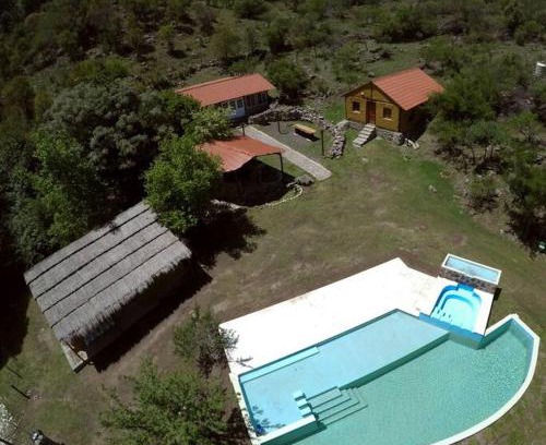 Calamuchita Department Ski Chalet | Pueblo Rancho, cabaña con pileta