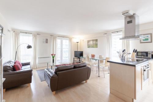 Epsom Apartment | Roomspace Serviced Apartments - Central Walk